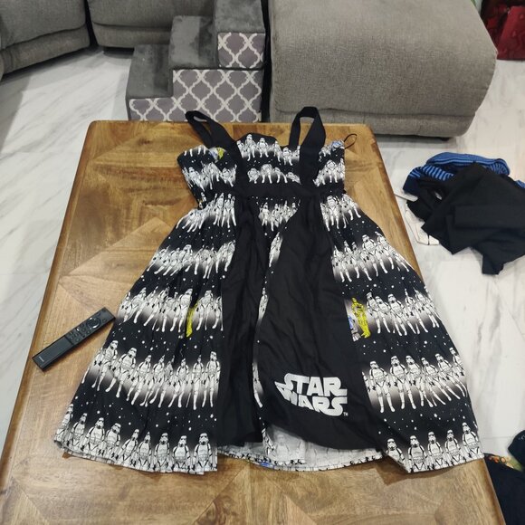 Disney DressShoppe Star wars dress size XL New